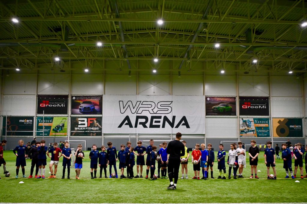 mlodzi-w-futbolu-wrsz3