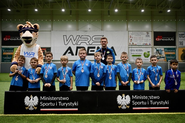 581109888_122196083276570146_7098958743177026776_n Medium