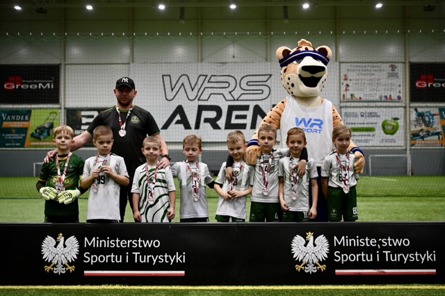 581133646_122196083270570146_4094974429744612406_n Medium